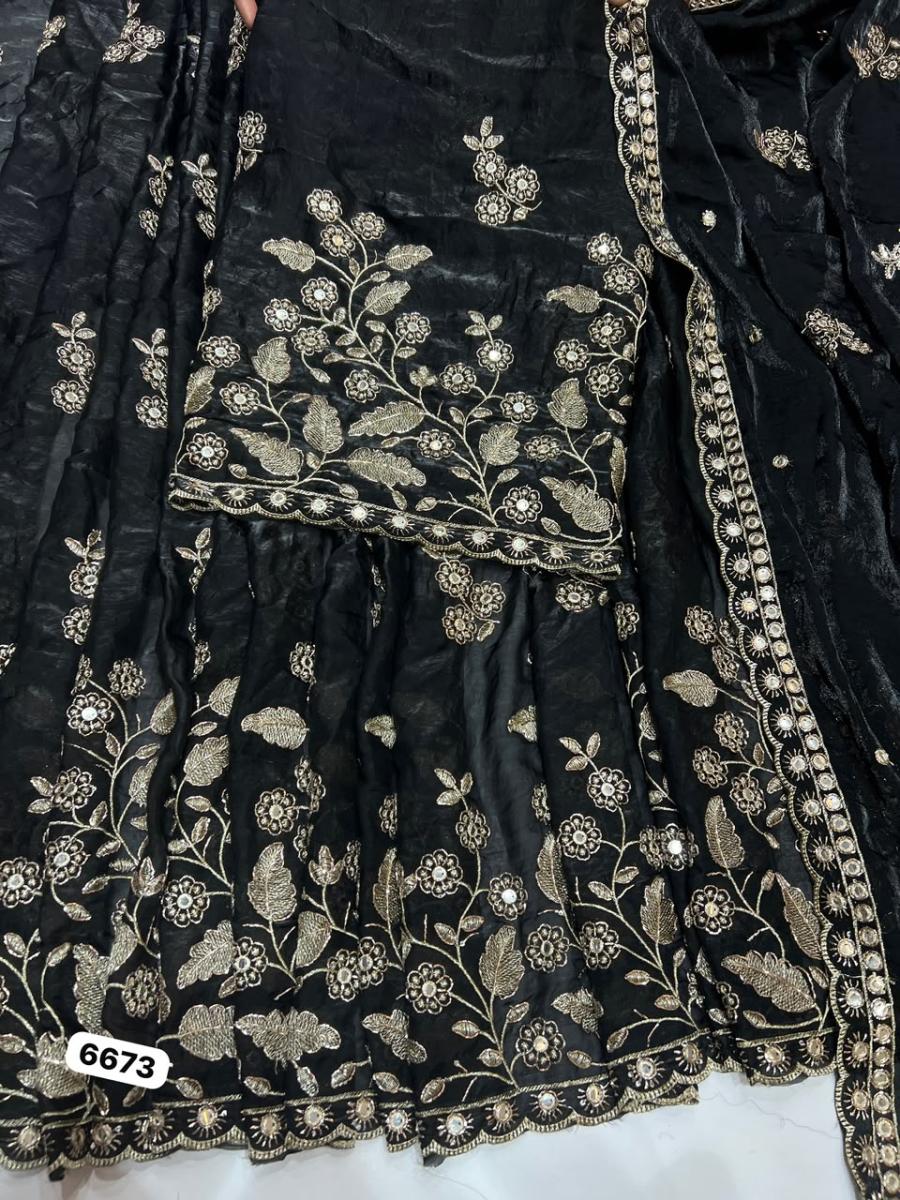 Unstitched suits